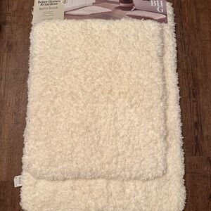 Better Homes And Gardens White Creamy Bath Rug Set